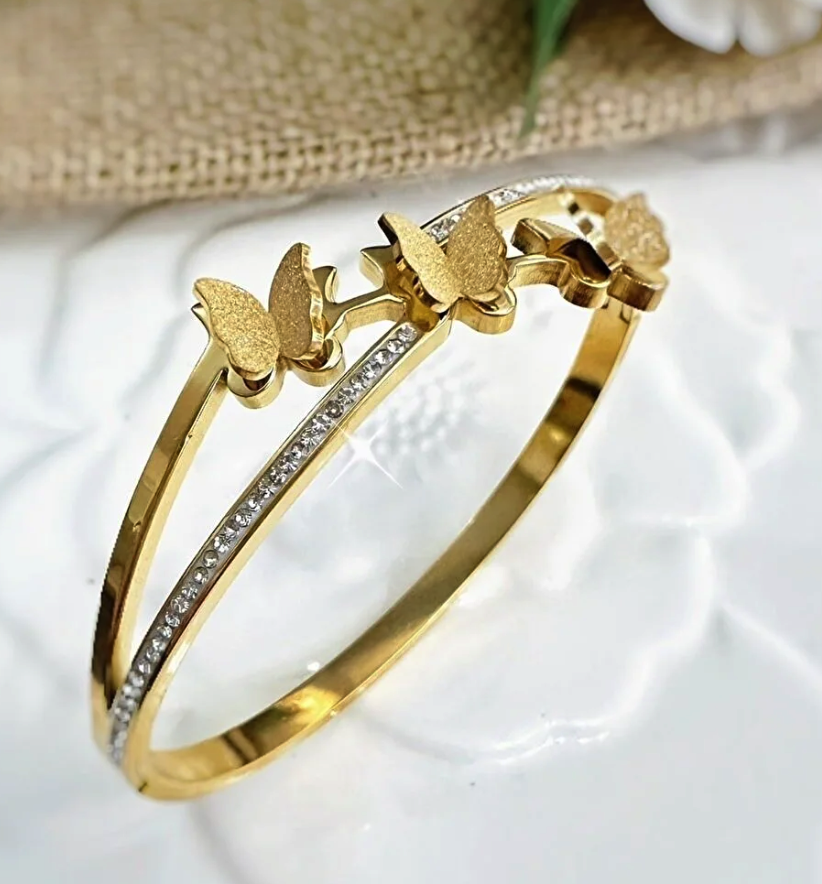 Isisra Three Butterfly Gold Color Zircon Stone