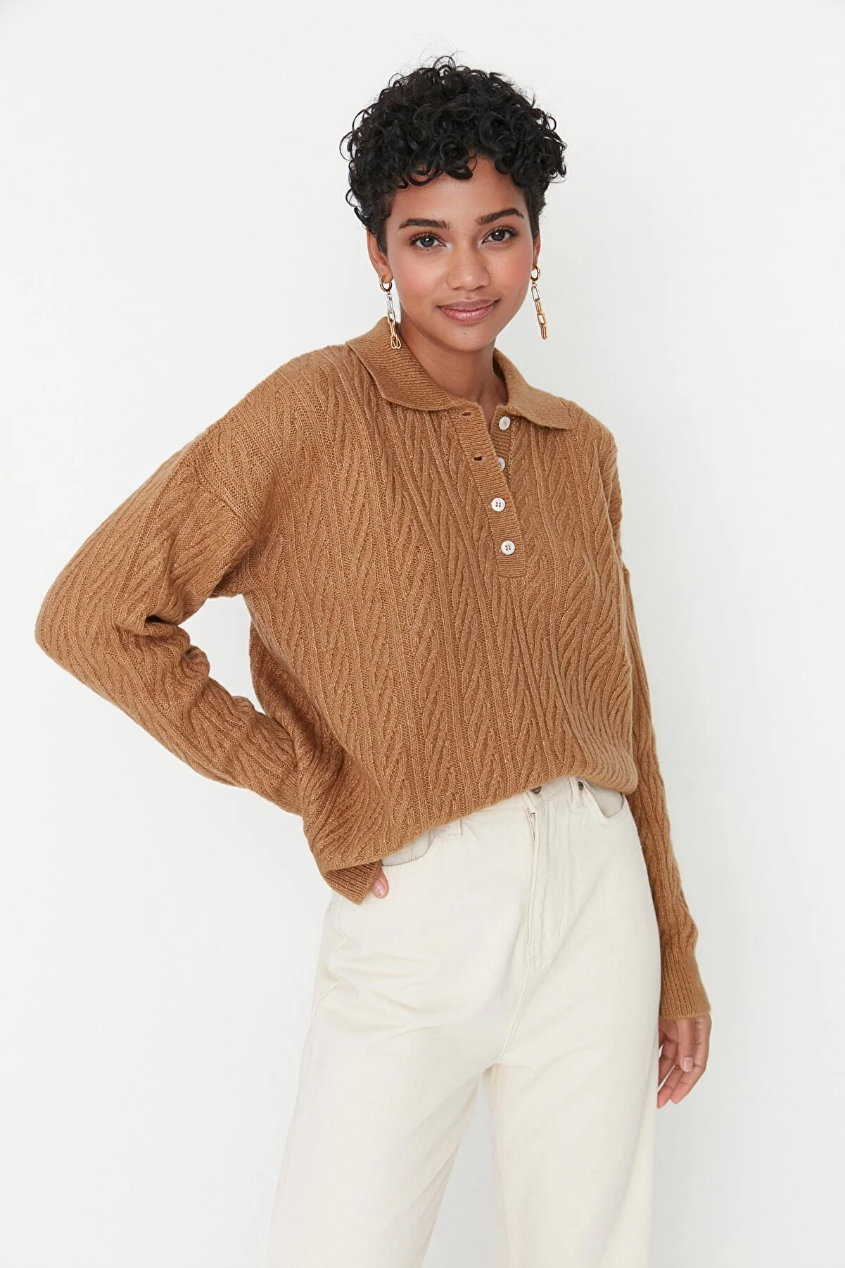 TRENDYOLMİLLA Stone Wide Fit Soft Textured Knit Sweater TWOAW21KZ2635