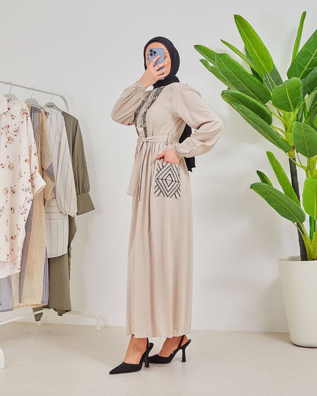 Dress 24g 8857
