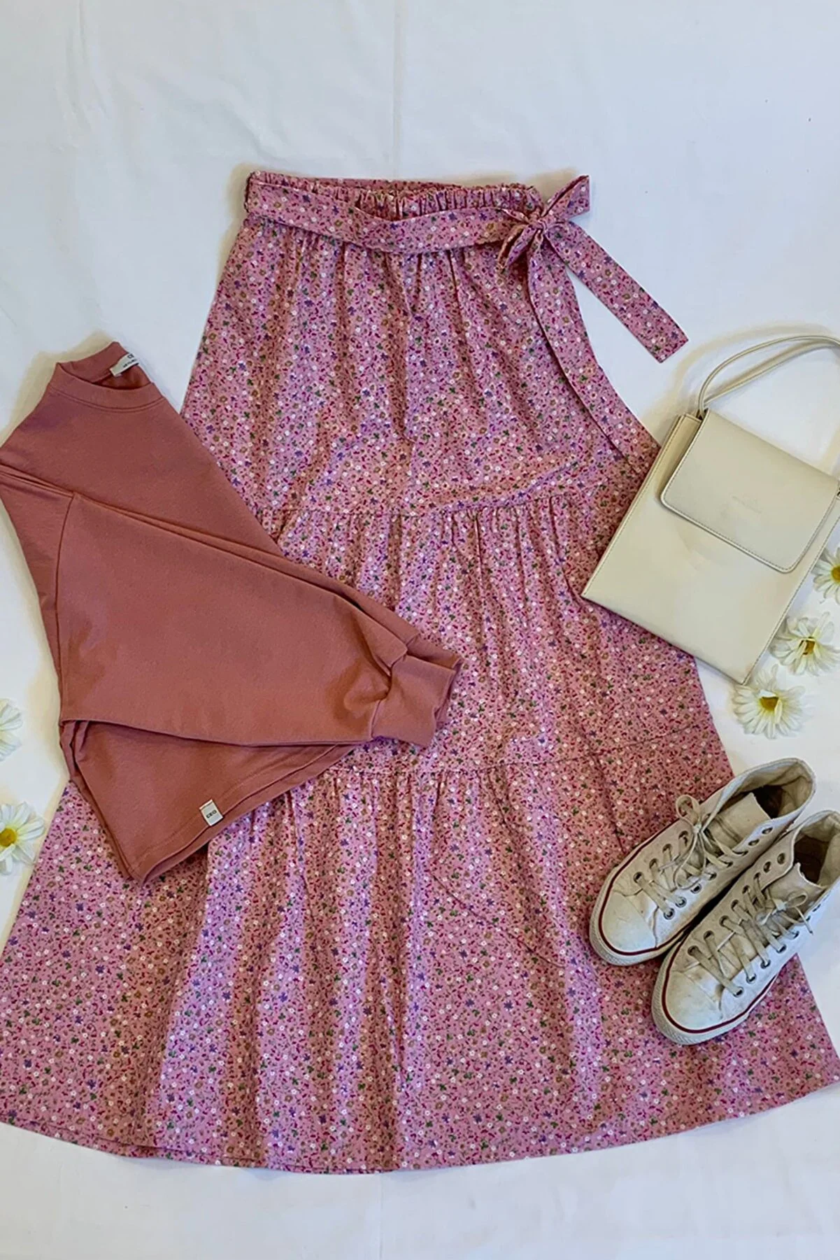 Rose Pink Crop & Pink Small Flower Layered Skirt - GULKURCROPPMBEKCKCICKATETK