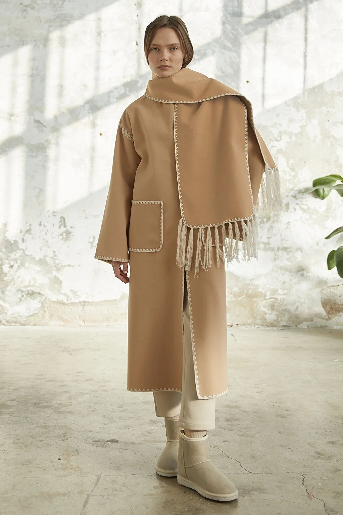InStyle Dark Beige Wool Coat with Leather Trim and Bow Detail - MS00MİS9859