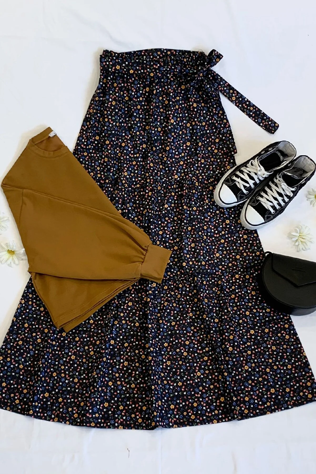 Camel Crop & Black Small Flower Layered Skirt - CMLCROPSYHKCKCICKATETK