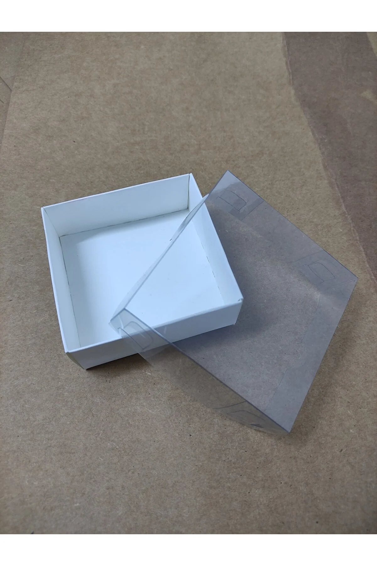 Skybox - Set of 100 White Cardboard Boxes with Acetate Cover, Ideal for Gifts