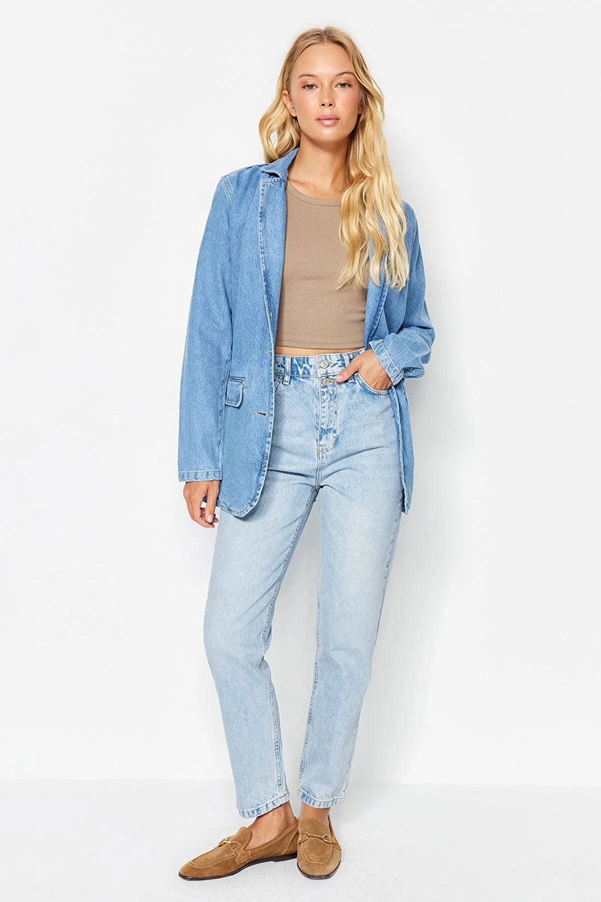 TRENDYOLMİLLA Blue Double-Breasted High Waist Mom Jeans TWOSS21JE0153