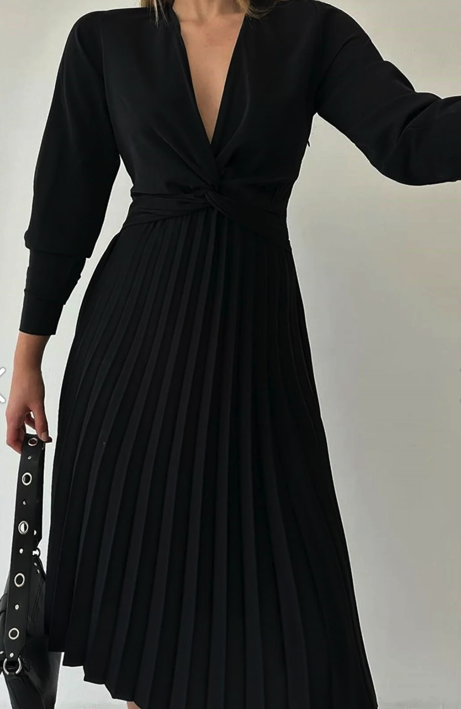 vuvudesign Women Dubai Fabric V Neck Pleated Design Midi Black Evening Dress