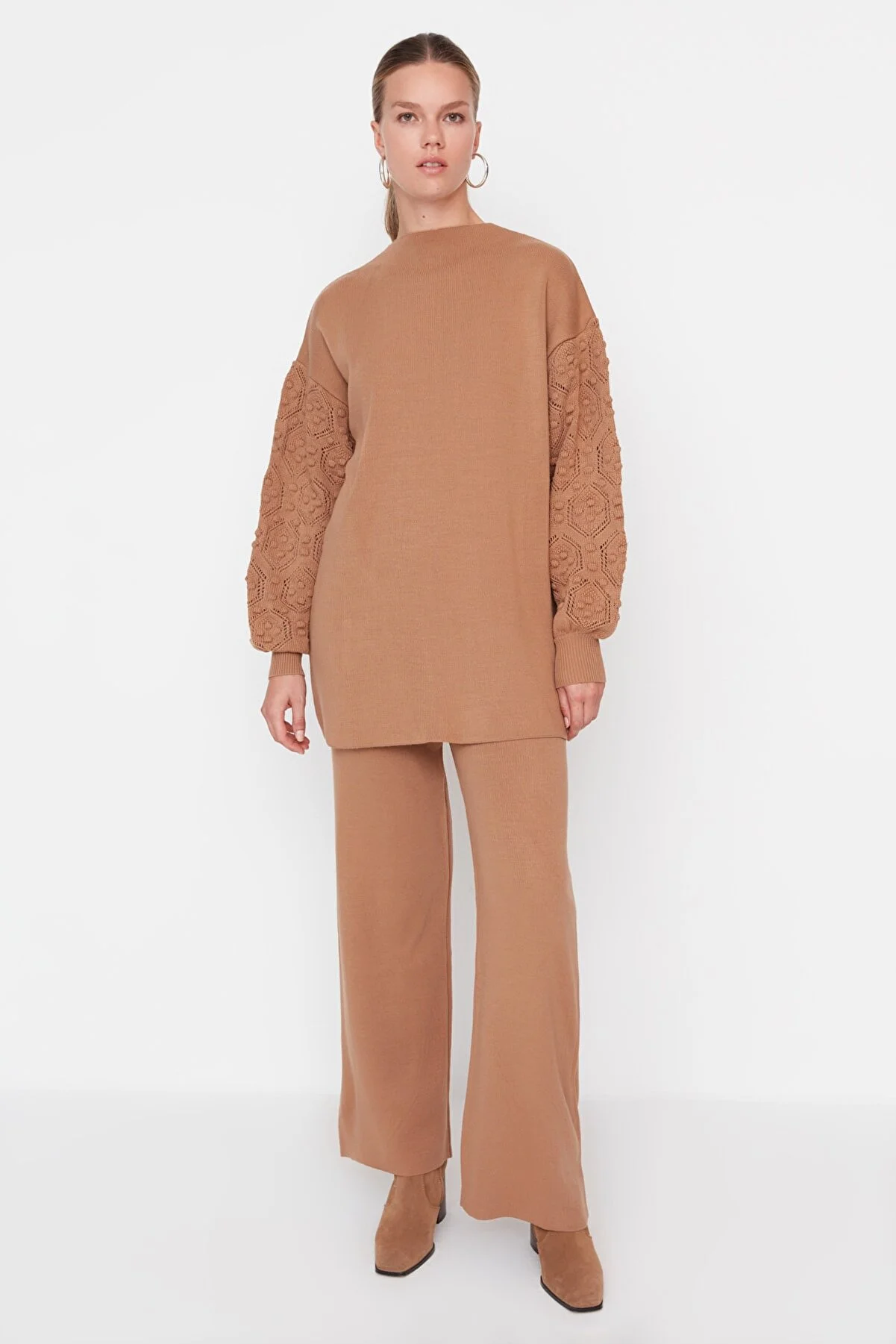 Chic Beige Knit Set with Crochet Accents - Code TCTAW23US00087